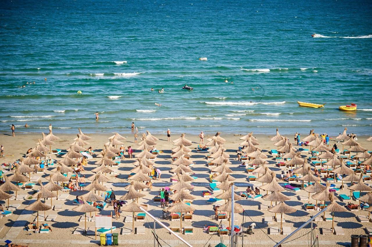 Seascape Apartment Spa N Pool Beach Resort 마마이아 외부 사진