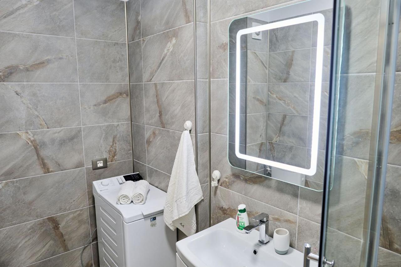 Seascape Apartment Spa N Pool Beach Resort 마마이아 외부 사진